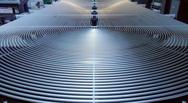 Sandvik celebrates low carbon nuclear tubes and pipes order