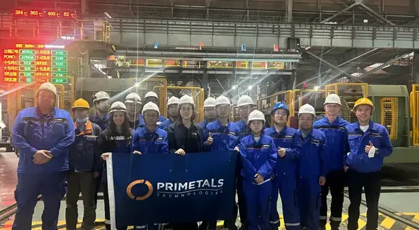 Baosteel starts up two-strand caster in Shanghai
